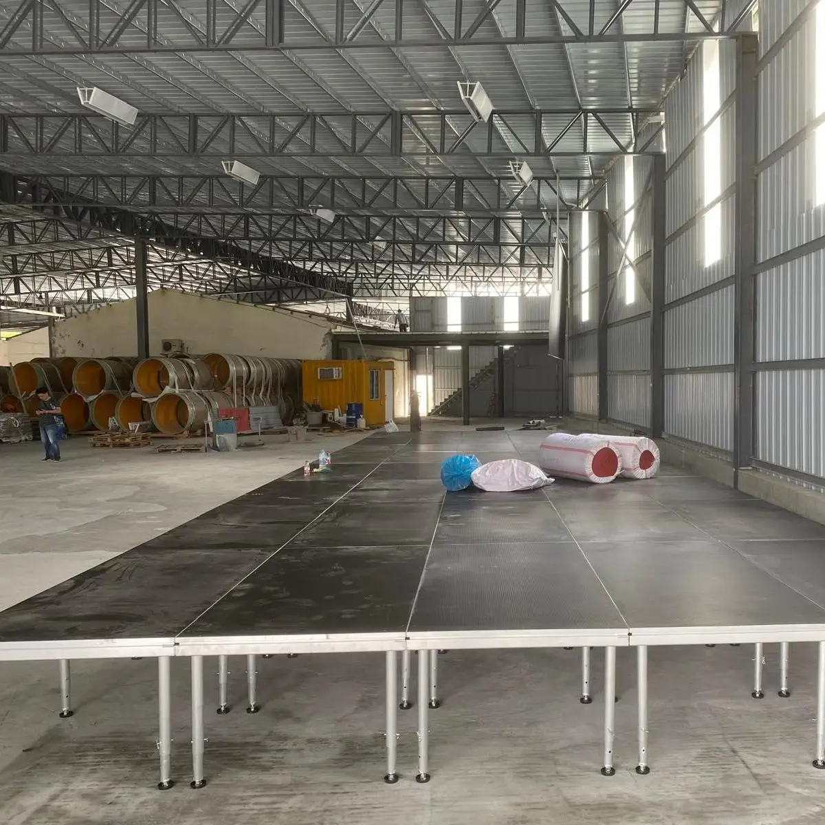 2026年工場供給クイックインストールアルミコンサートステー - Gymnastics Beam Floor のレビューと価格